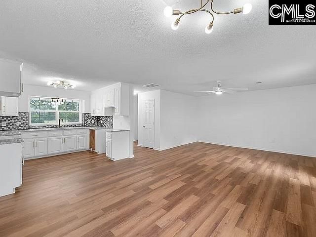 208 Smyrna Rd. Photo 4