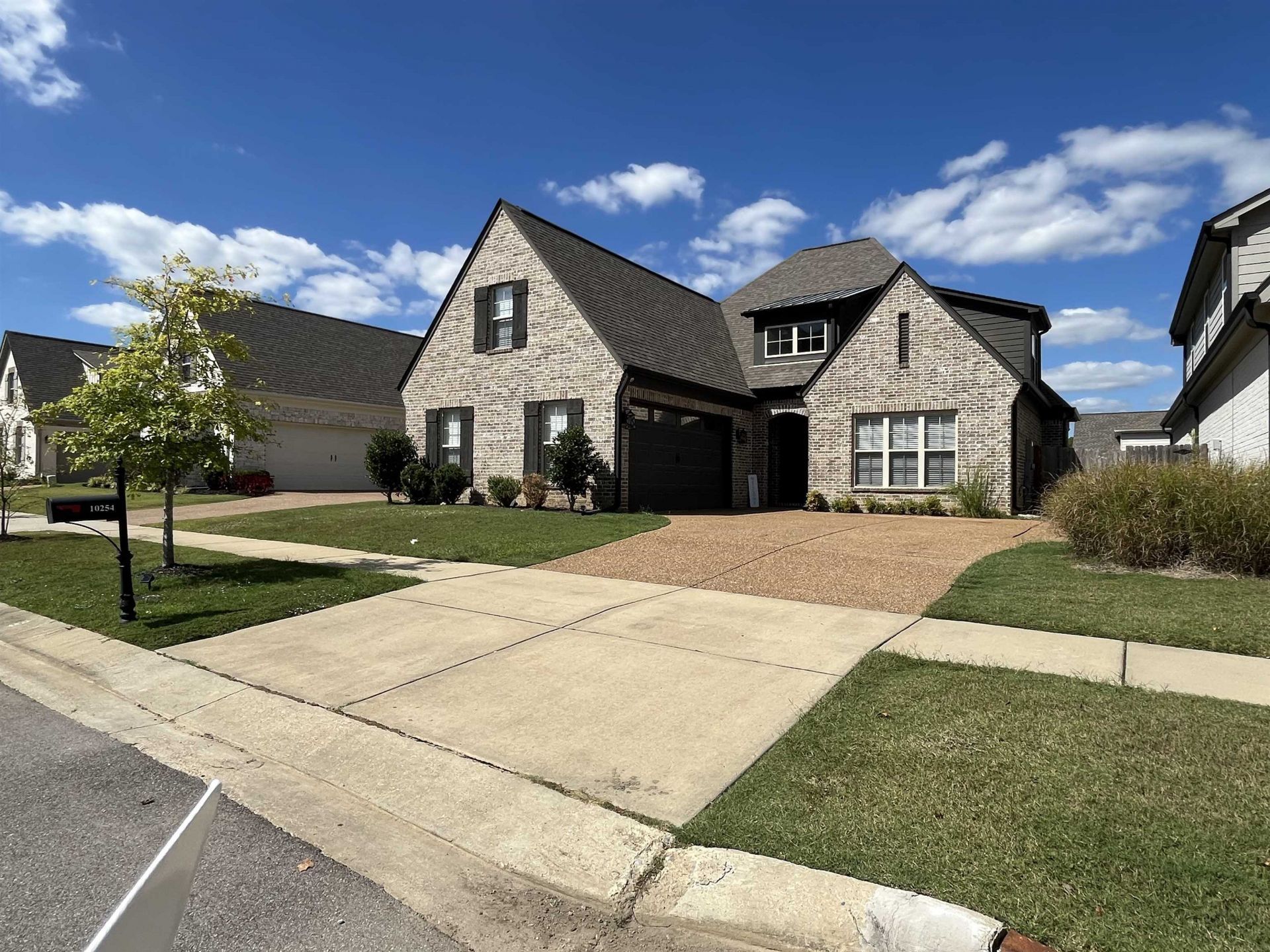 10254 Evergreen Manor Cv, Lakeland, TN 38002 Main Photo