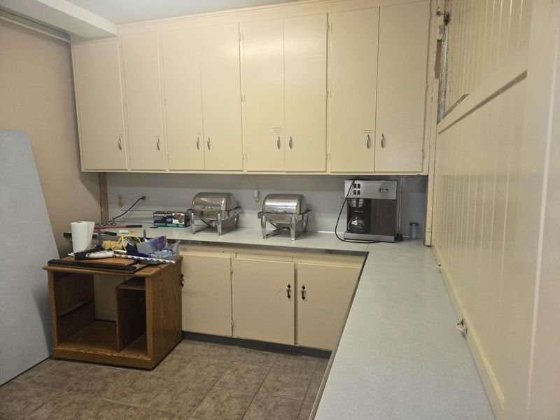 37445 Detroit Road, Avon, OH 44011 Photo 18