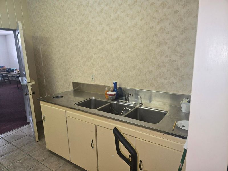 37445 Detroit Road, Avon, OH 44011 Photo 20