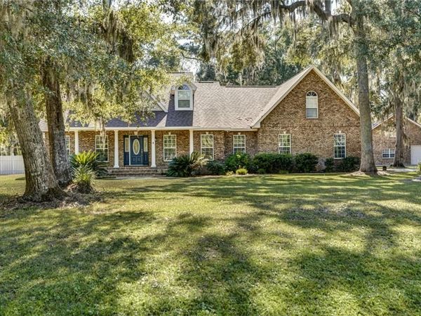 316 Brentwood Circle, Brunswick, GA 31523