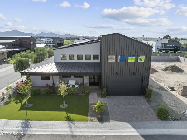 8514 S 9TH Drive, Phoenix, AZ 85041