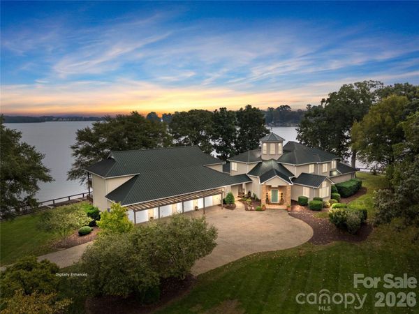 1890 Yacht Club Drive, Denver, NC 28037