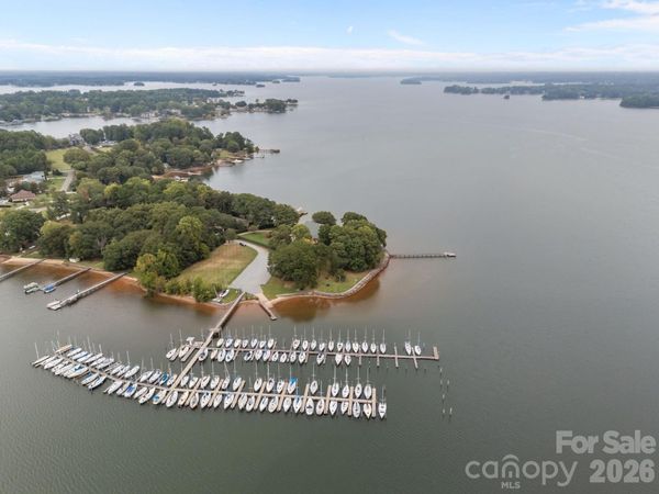 1887 Yacht Club Drive, Denver, NC 28037
