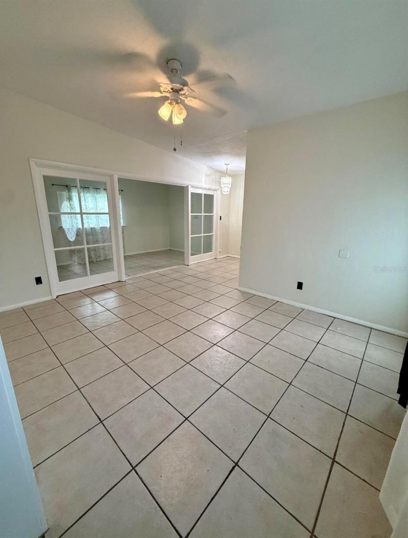 6021 Yucatan Drive, Orlando, FL 32807 Photo