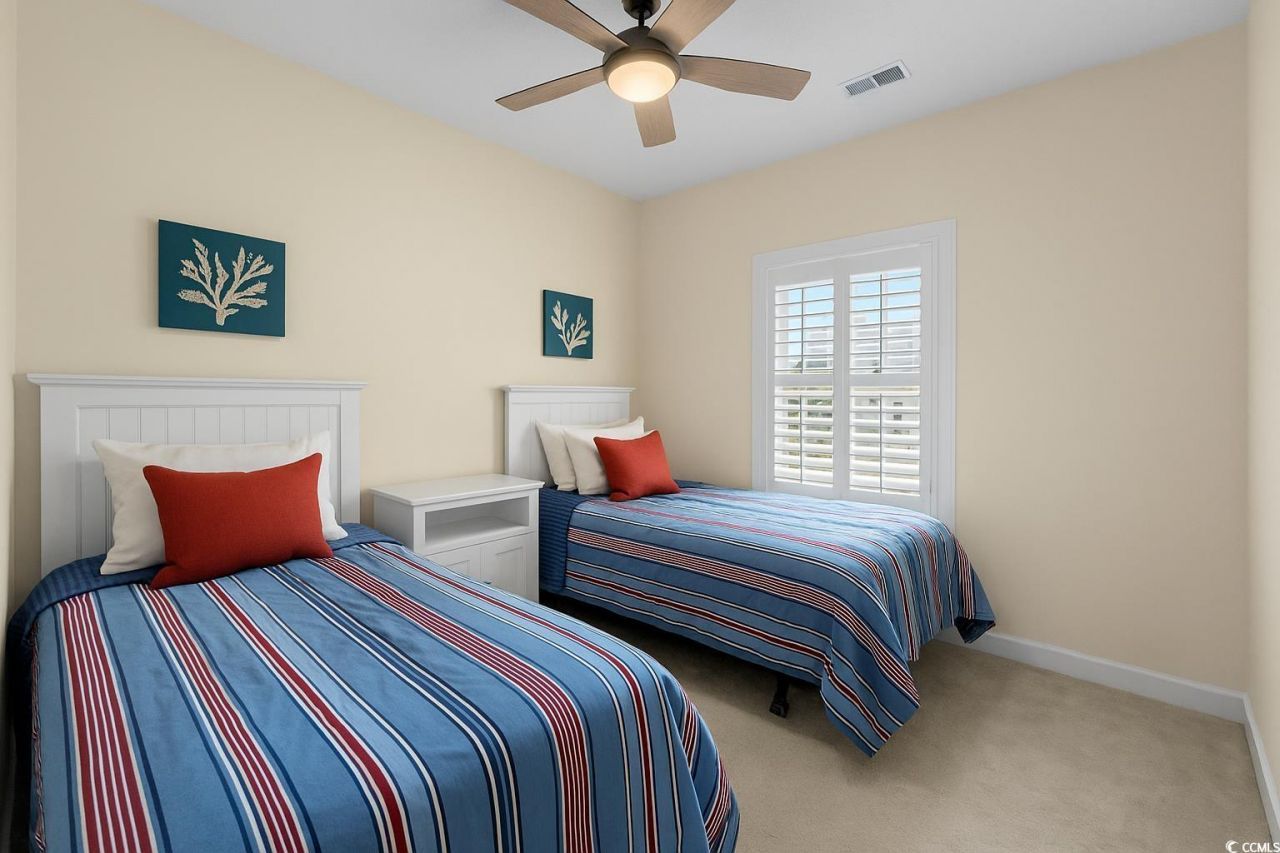 208 Castle Dr. Photo 25