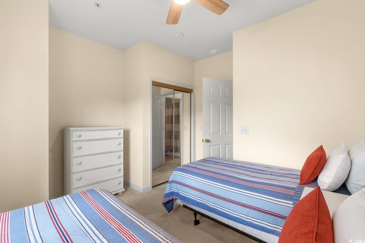 208 Castle Dr. Photo 26