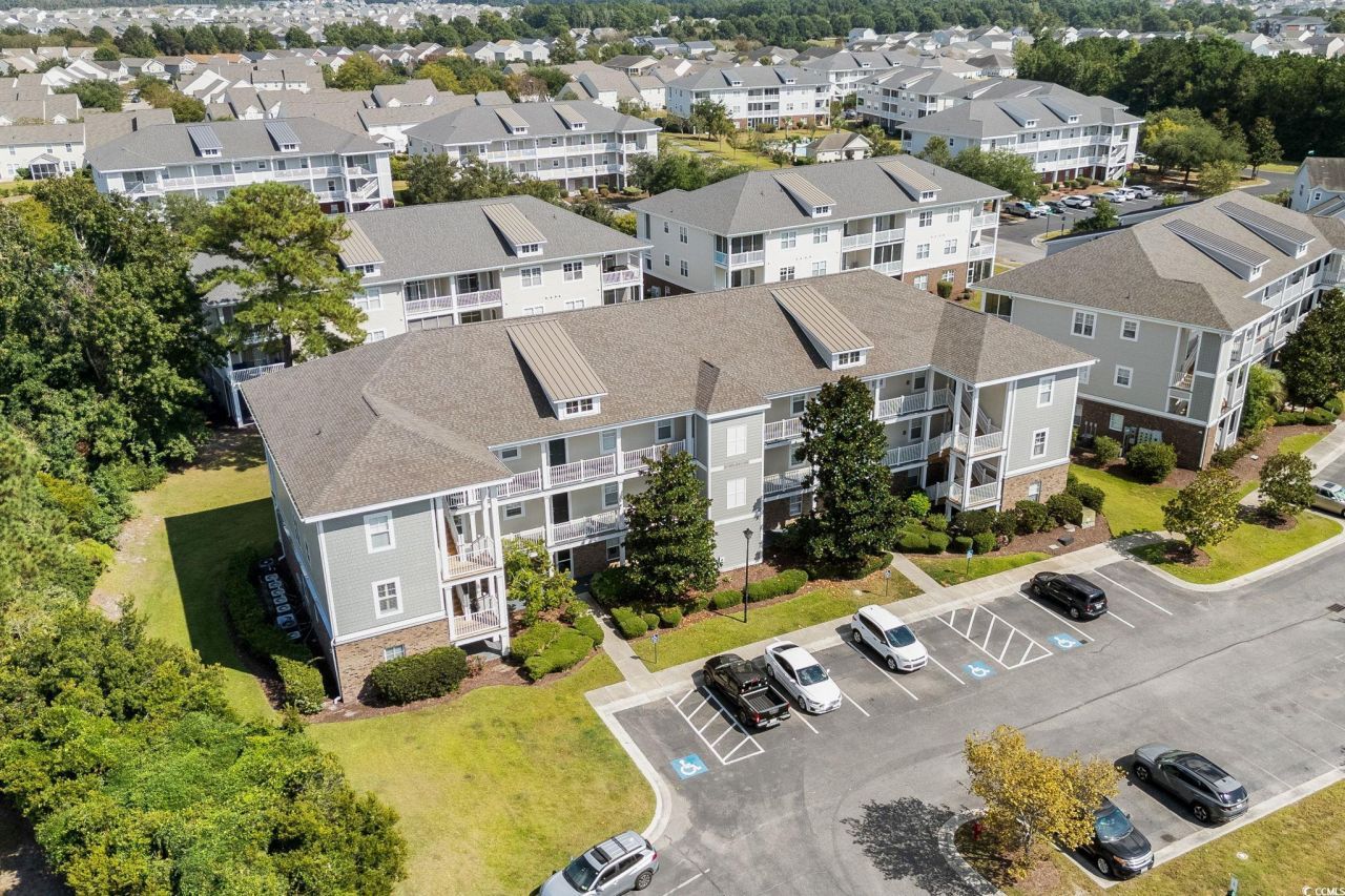 208 Castle Dr. Photo 30