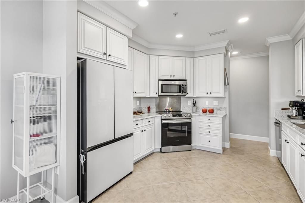 10390 Glastonbury Cir, Unit 102, Fort Myers, FL 33913 Photo