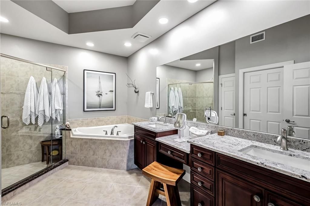 10390 Glastonbury Cir, Unit 102, Fort Myers, FL 33913 Photo
