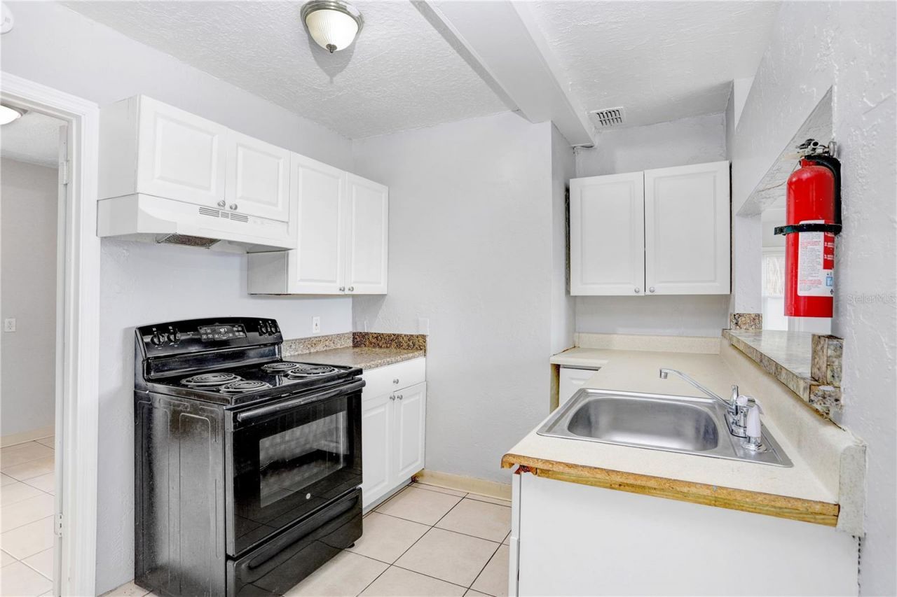 827 Paris Avenue S, Saint Petersburg, FL 33701 Photo