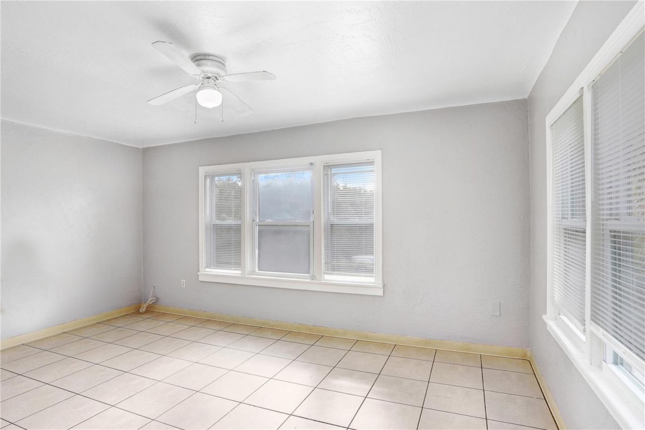 827 Paris Avenue S, Saint Petersburg, FL 33701 Photo