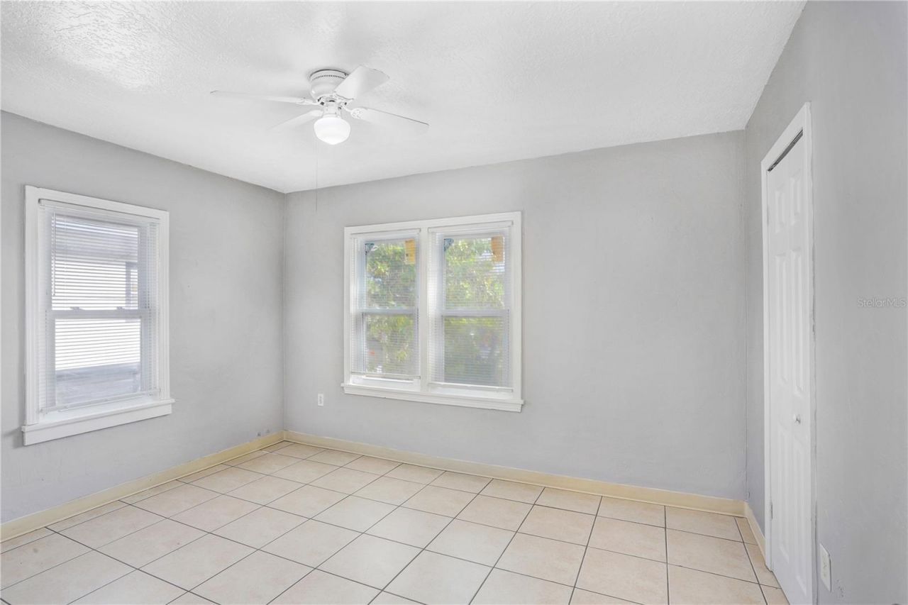 827 Paris Avenue S, Saint Petersburg, FL 33701 Photo
