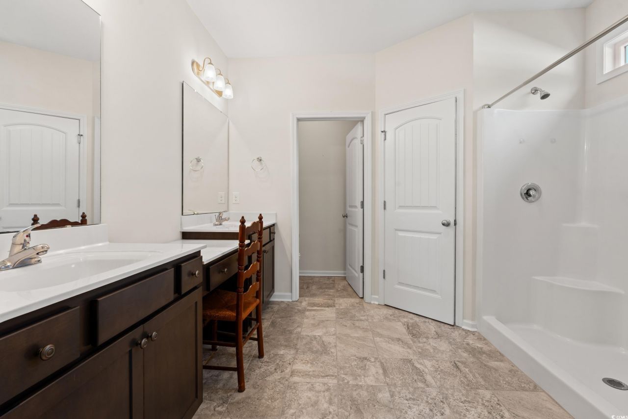 327 Fox Bay Rd. Photo 10