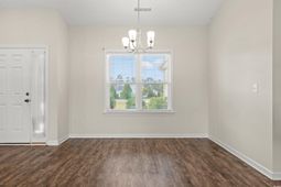 327 Fox Bay Rd. photo 4