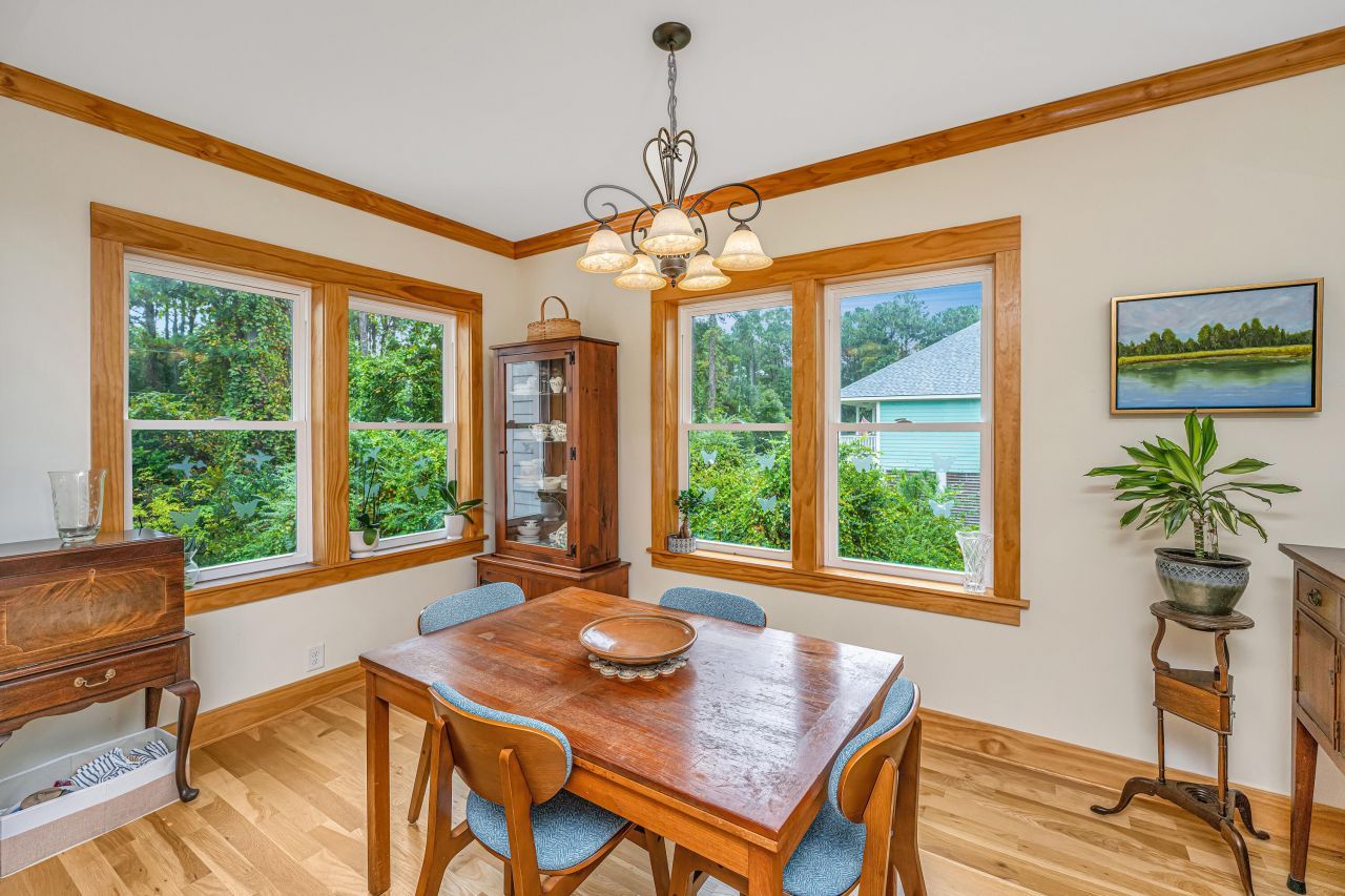 325 Mcclellan Avenue Photo 14