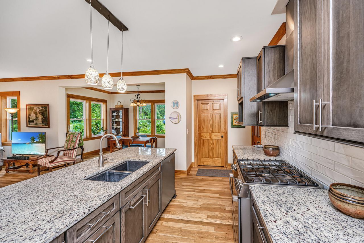 325 Mcclellan Avenue Photo 17