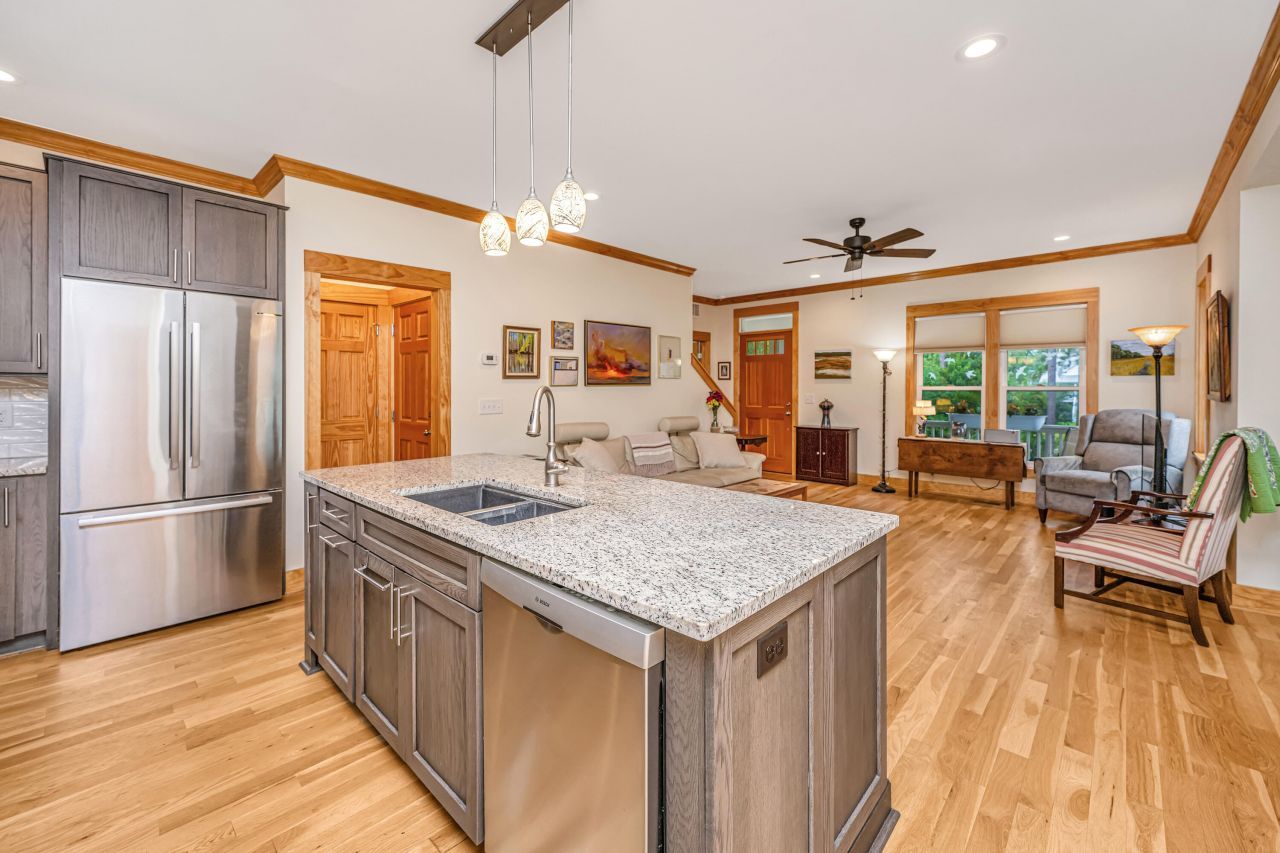 325 Mcclellan Avenue Photo 18