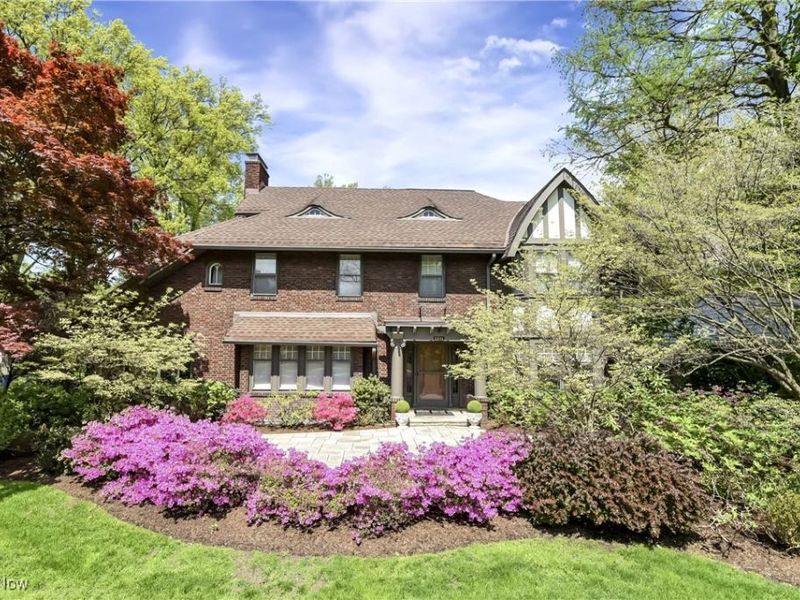 2831 Fairmount Boulevard, Unit 2831, Cleveland Heights, OH 44118 Photo 1