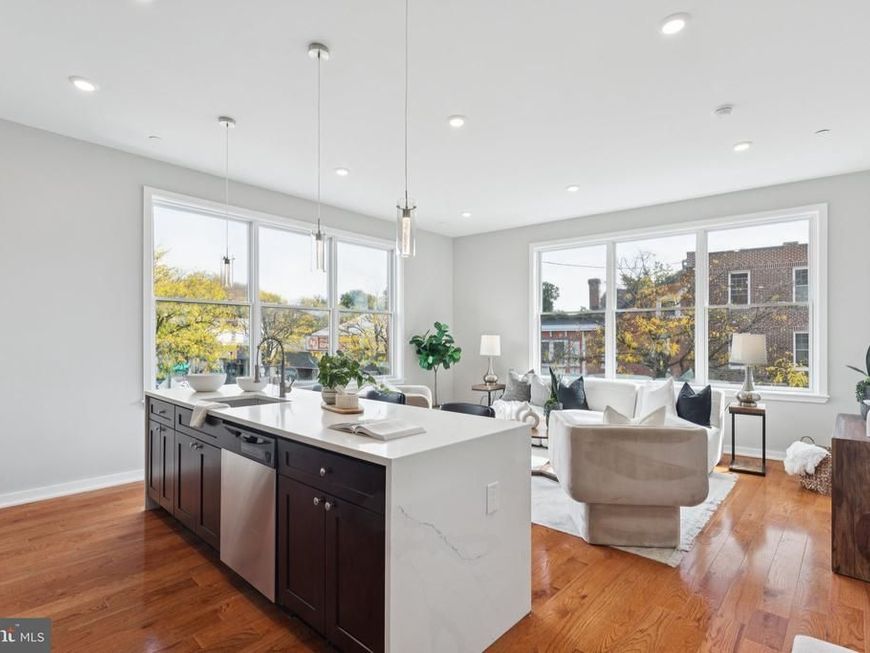 100 Forrest Avenue, Unit 203, Narberth, PA 19072 Main Photo