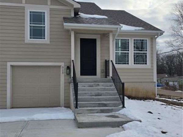 515 W Smith Street, Spring Hill, KS 66083