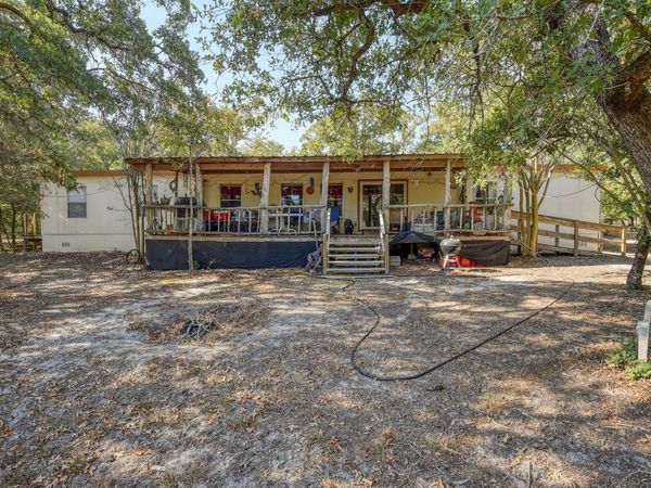 181 Lockwood RD, Red Rock, TX 78662