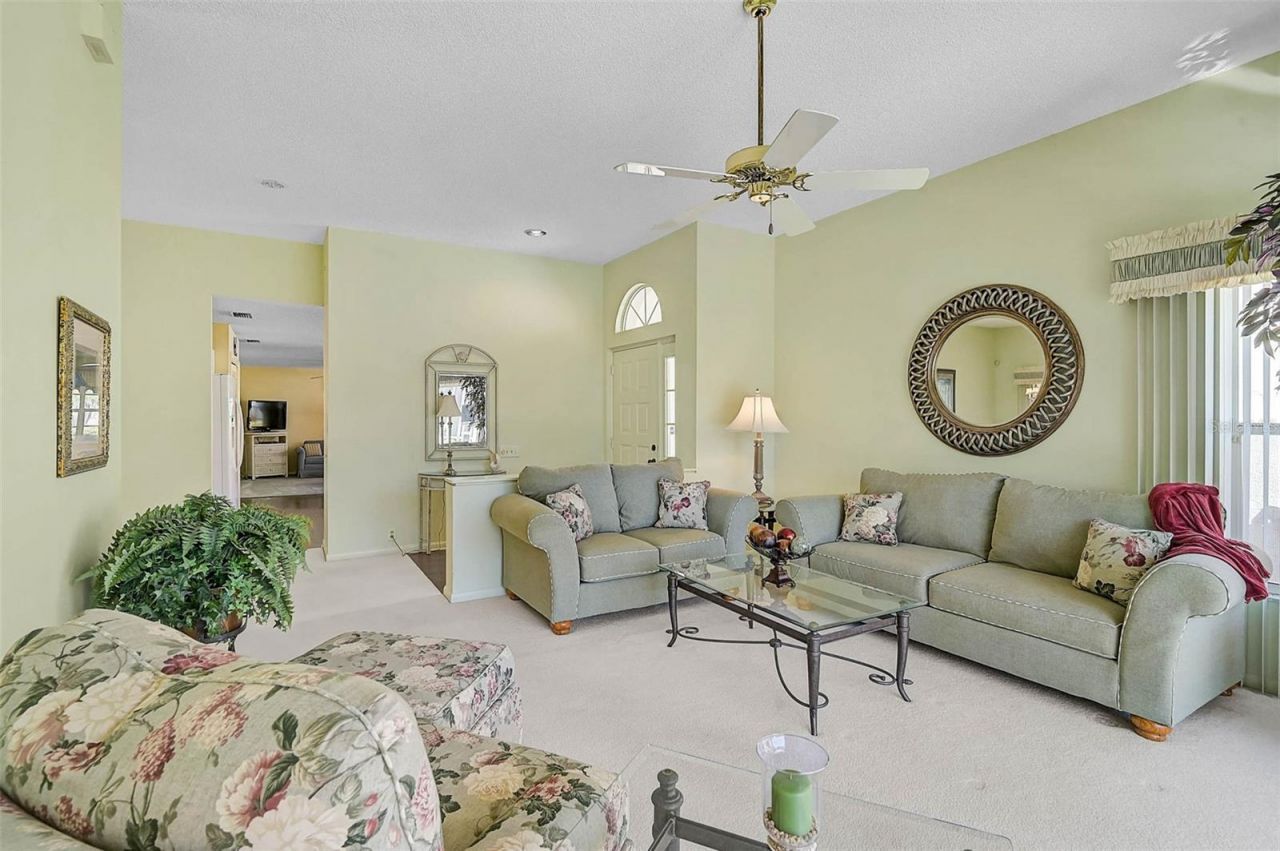 4717 Peridia Boulevard E, Bradenton, FL 34203 Photo