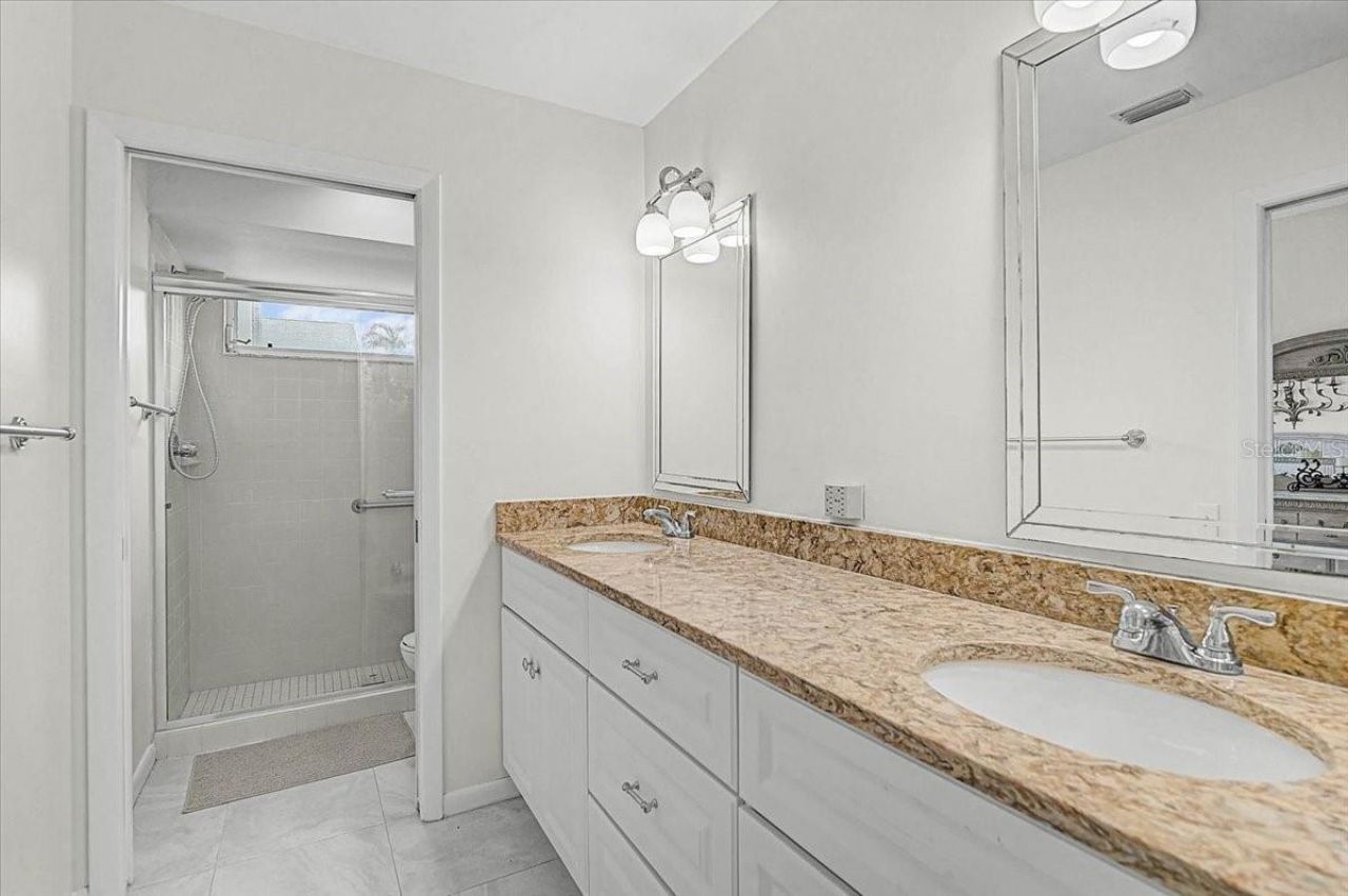 4717 Peridia Boulevard E, Bradenton, FL 34203 Photo
