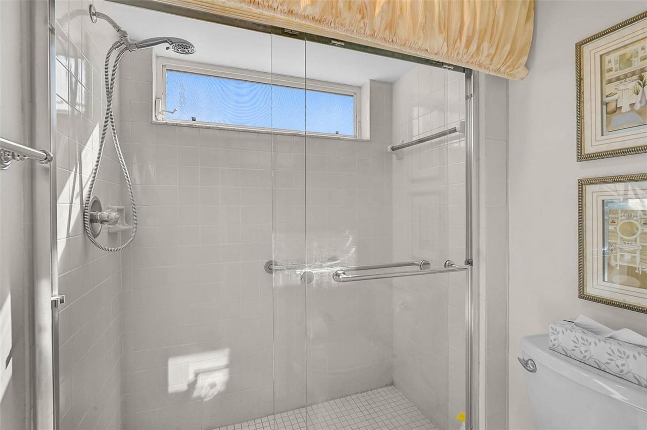 4717 Peridia Boulevard E, Bradenton, FL 34203 Photo