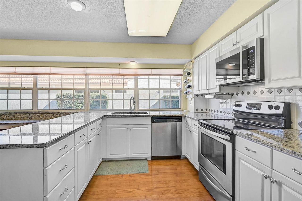 4717 Peridia Boulevard E, Bradenton, FL 34203 Photo