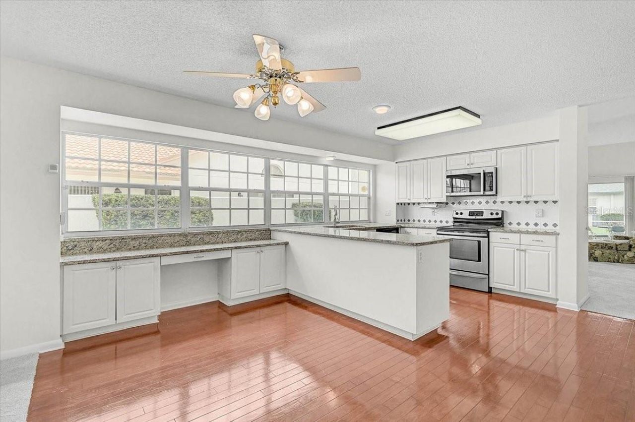 4717 Peridia Boulevard E, Bradenton, FL 34203 Photo