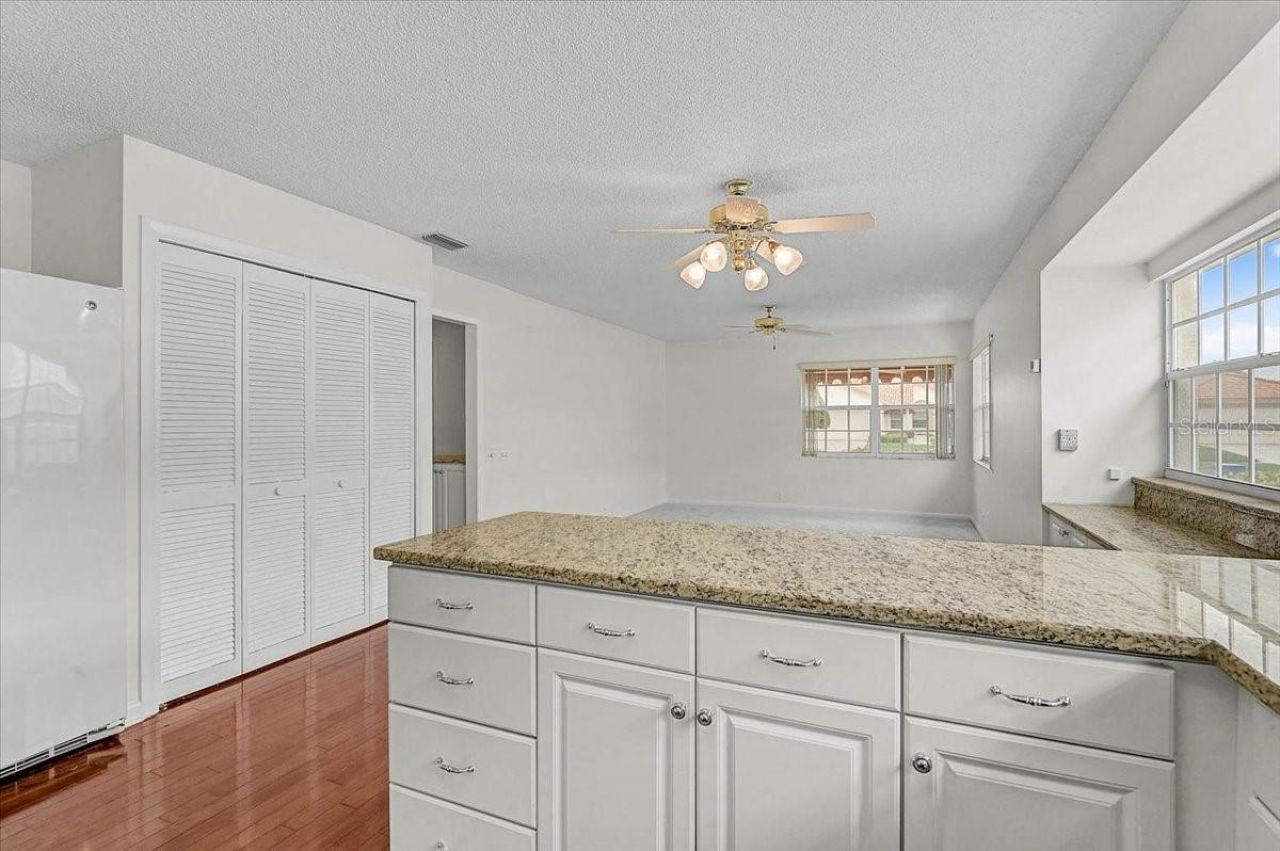 4717 Peridia Boulevard E, Bradenton, FL 34203 Photo