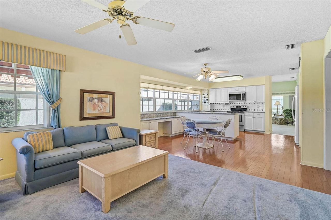 4717 Peridia Boulevard E, Bradenton, FL 34203 Photo