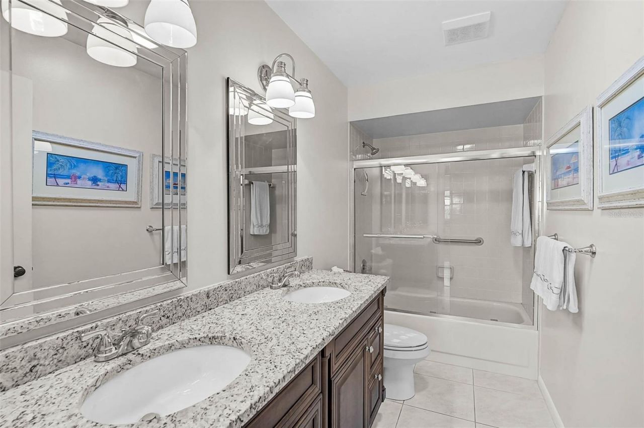 4717 Peridia Boulevard E, Bradenton, FL 34203 Photo