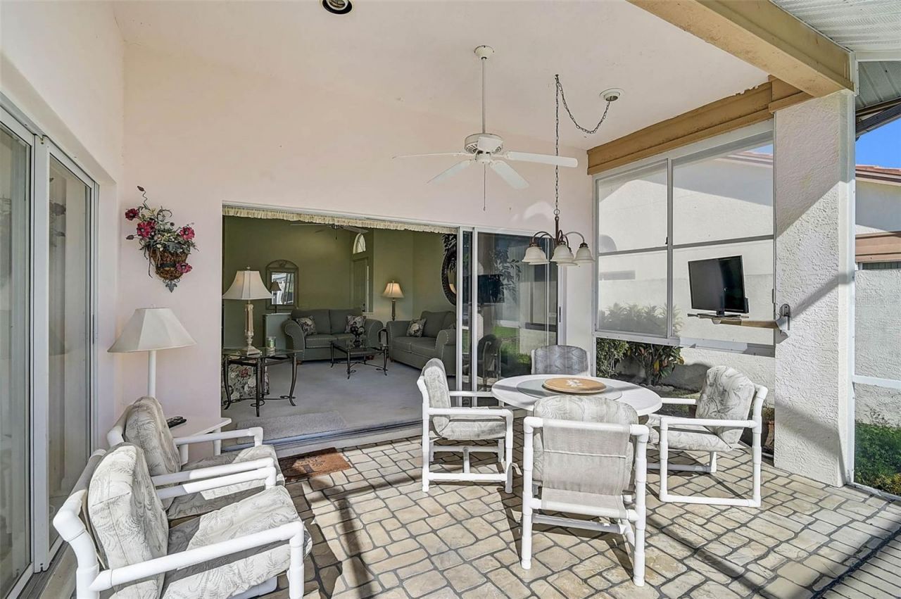 4717 Peridia Boulevard E, Bradenton, FL 34203 Photo