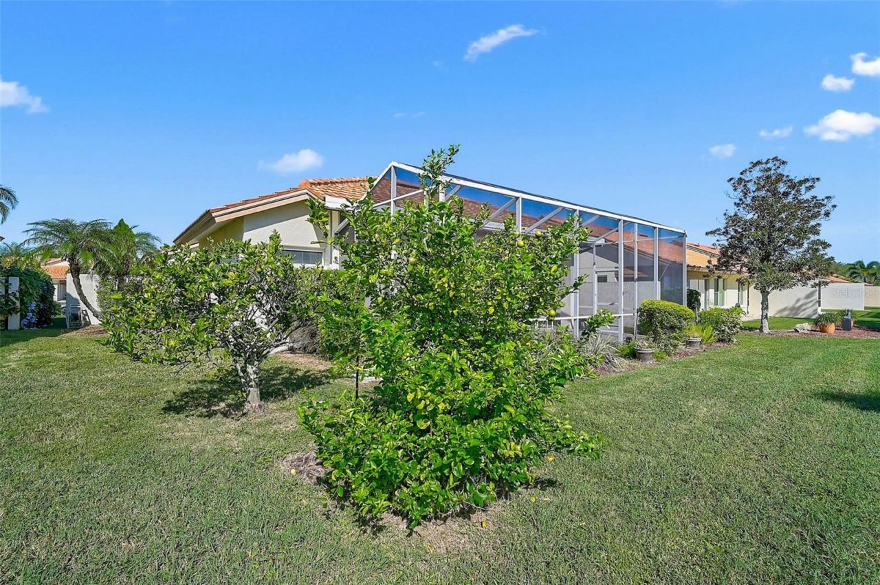 4717 Peridia Boulevard E, Bradenton, FL 34203 Photo