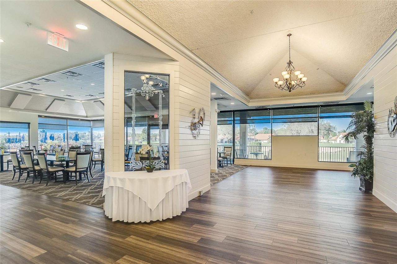 4717 Peridia Boulevard E, Bradenton, FL 34203 Photo