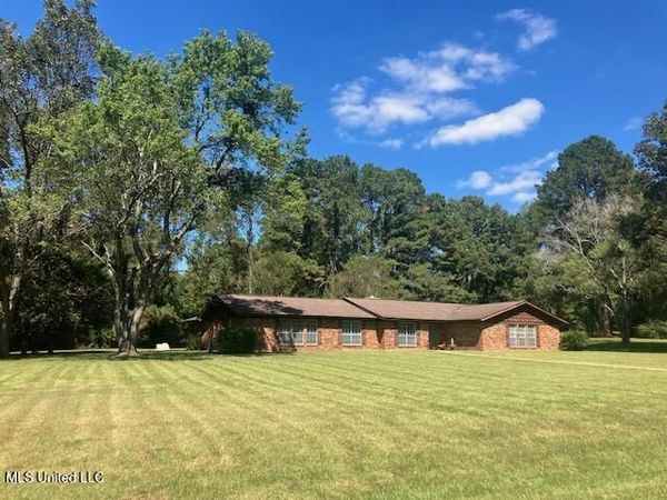 2 Rolling Hill Road, Vicksburg, MS 39183