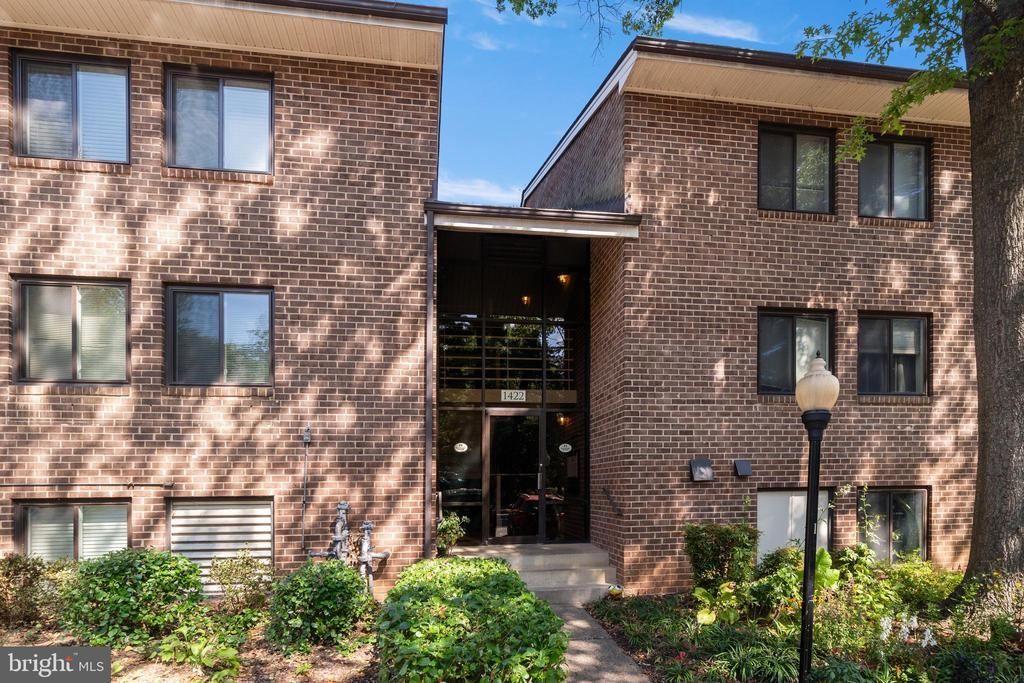1422 Northgate Square, Unit 22/1A, Reston, VA 20190 Main Photo