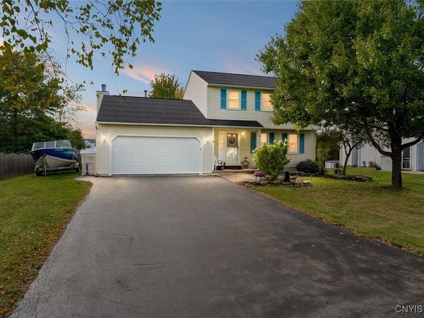 8655 Bayview Drive, Cicero, NY 13039