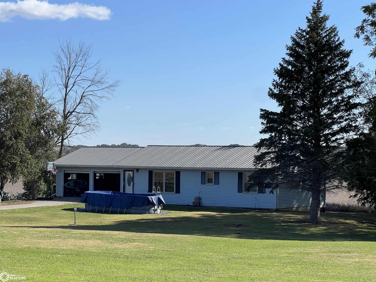 1976 310th Avenue, Chelsea, IA 52215 Main Photo