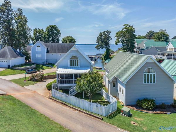 5863 Bay Hill Village Way, Athens, AL 35611