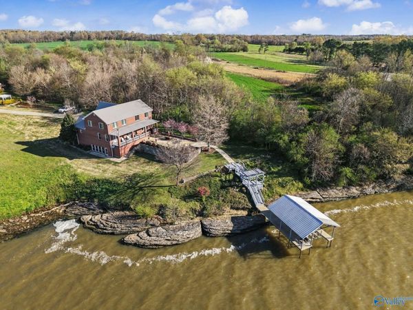 6400 Snake Road, Athens, AL 35611