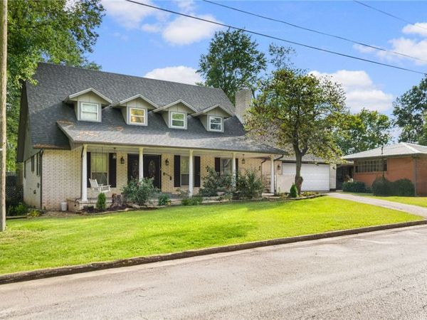 1719 Wensworth Avenue, Springdale, AR 72762