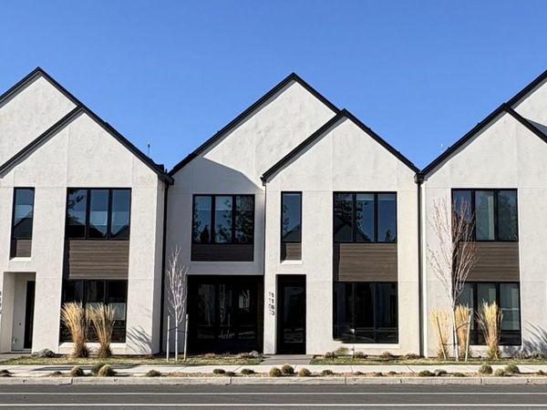 1183 NW Skyline Ranch Road, Bend, OR 97703