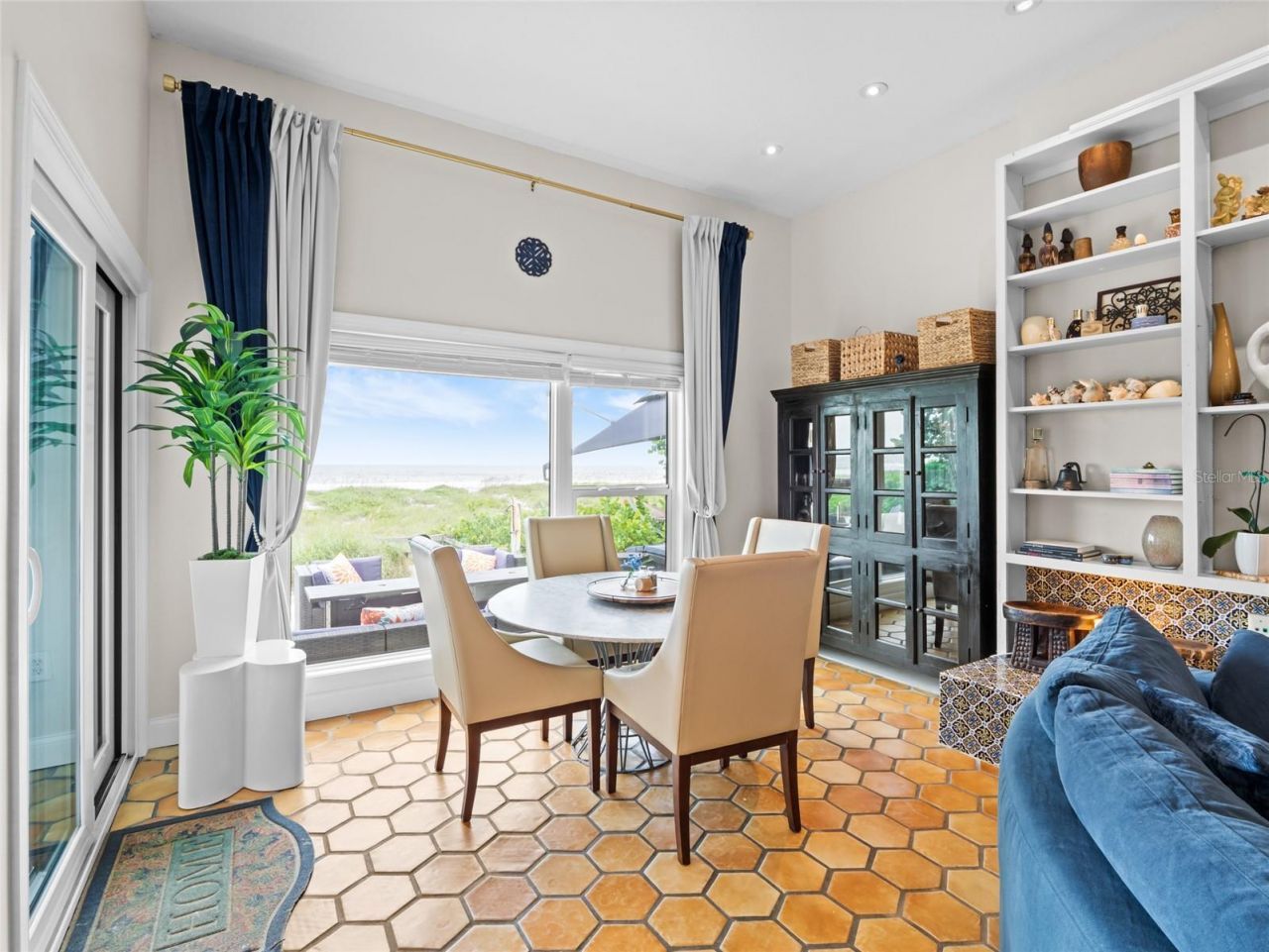 933 S Atlantic Avenue, Cocoa Beach, FL 32931 Photo