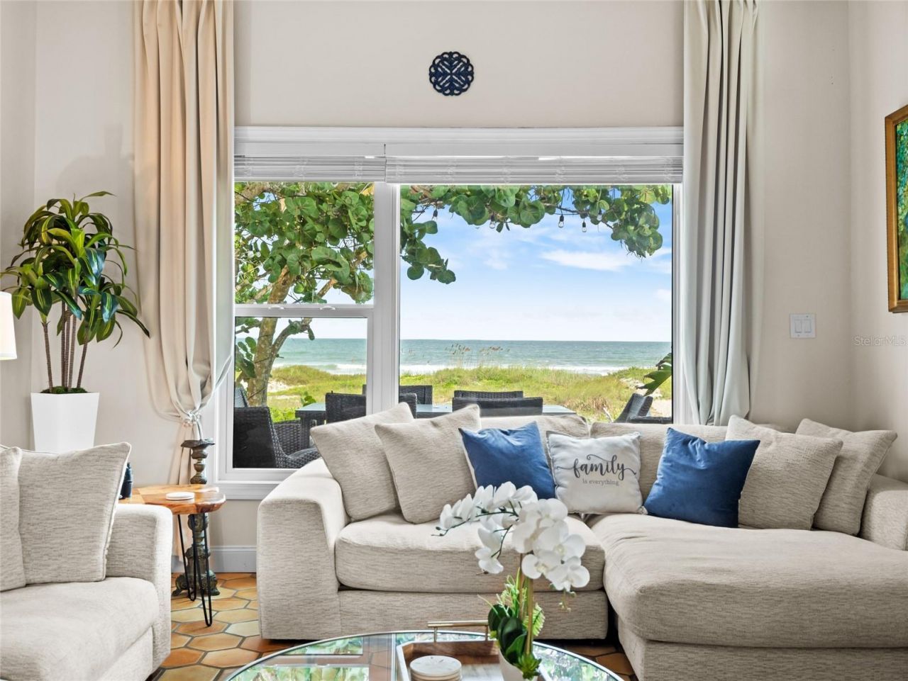 933 S Atlantic Avenue, Cocoa Beach, FL 32931 Photo