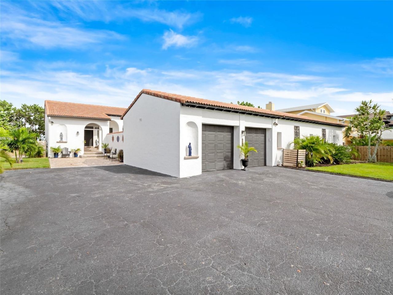 933 S Atlantic Avenue, Cocoa Beach, FL 32931 Photo