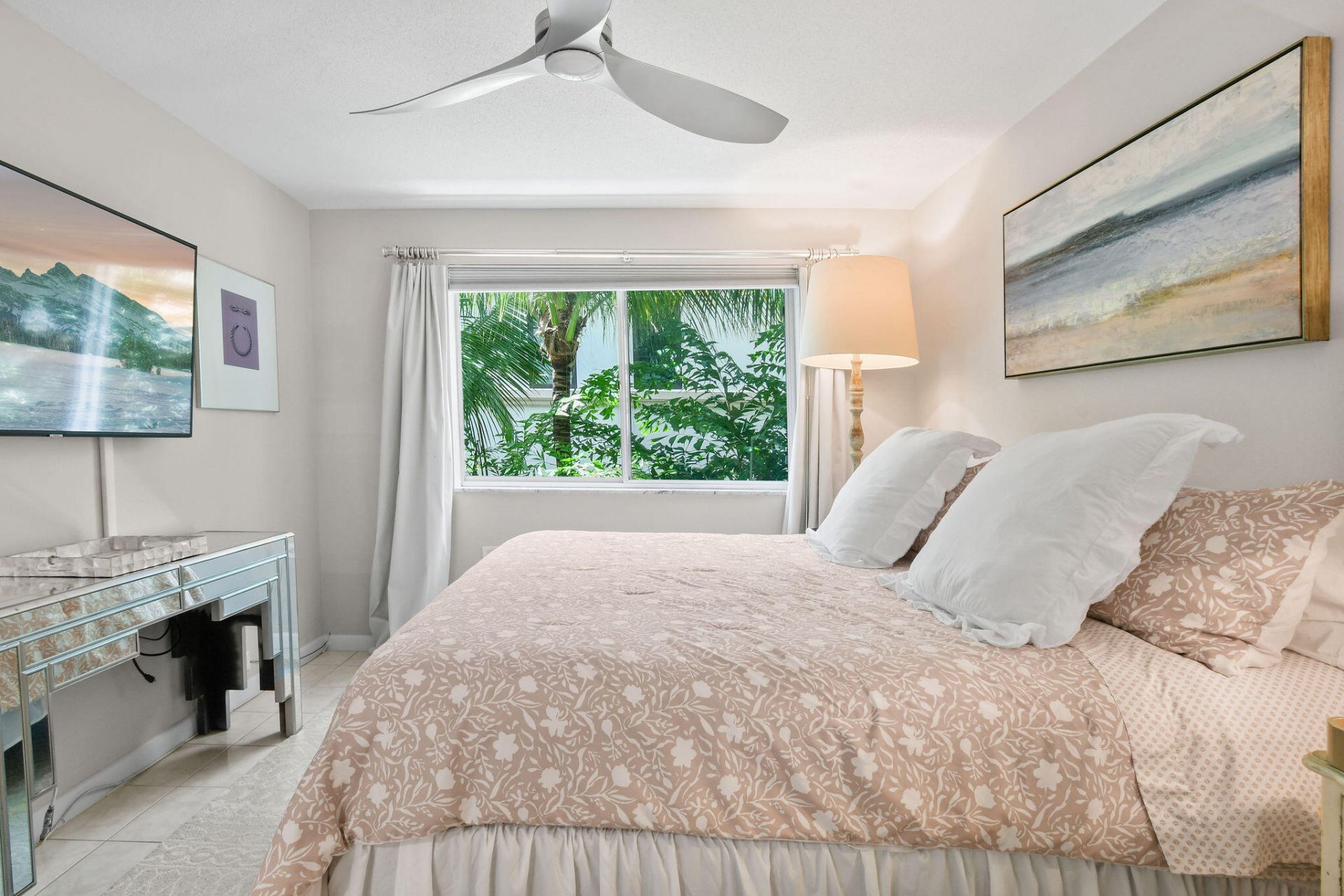 227 Brazilian Avenue, Unit 2h, Palm Beach, FL 33480 Photo