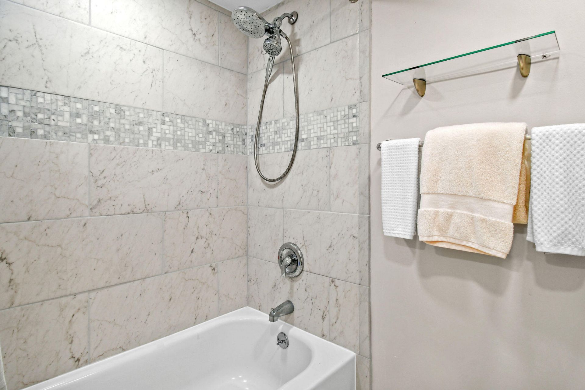 227 Brazilian Avenue, Unit 2h, Palm Beach, FL 33480 Photo